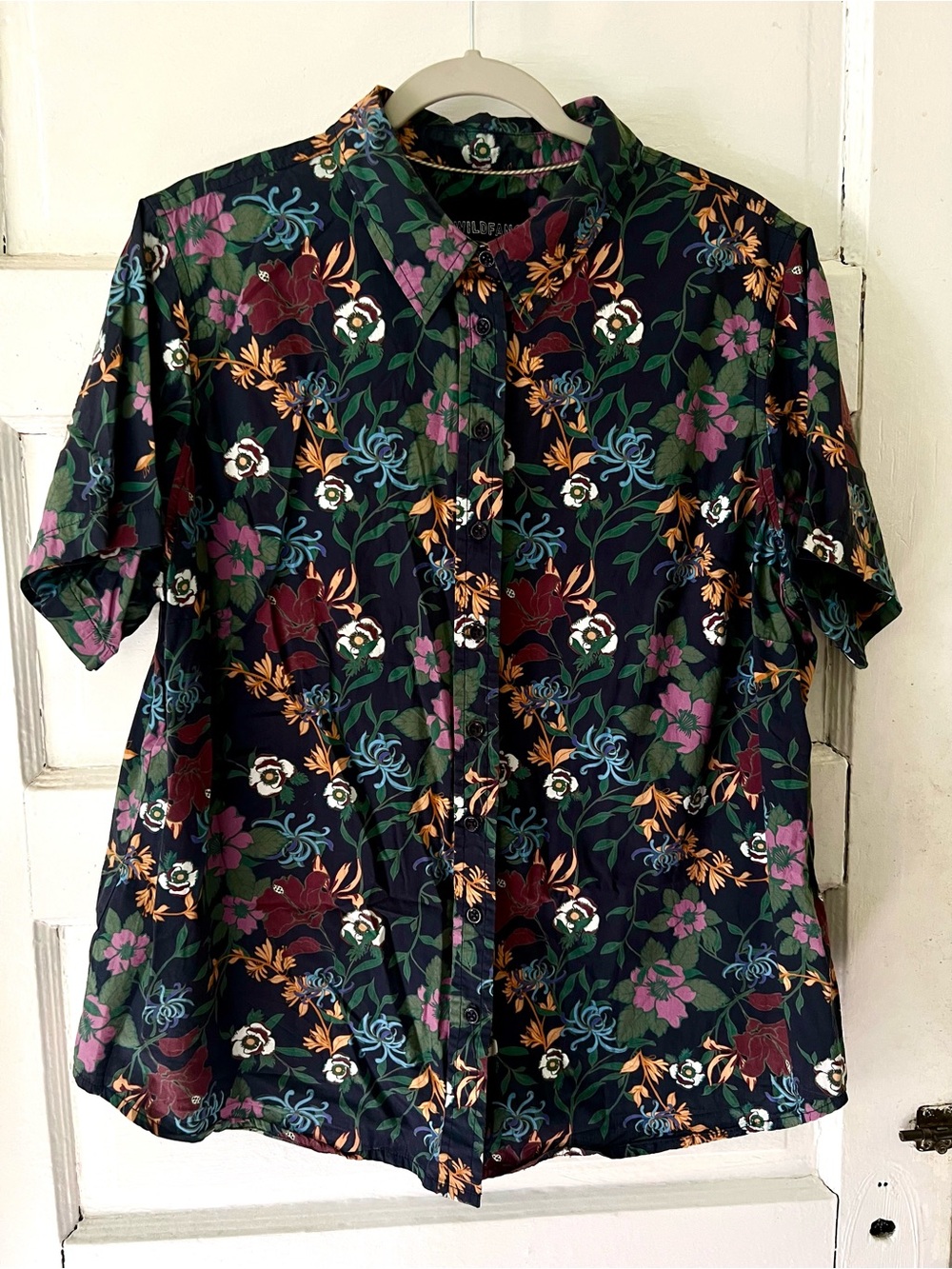 WILDFANG Essential Button Up Shortsleeve Shirt in Wildflower Navy